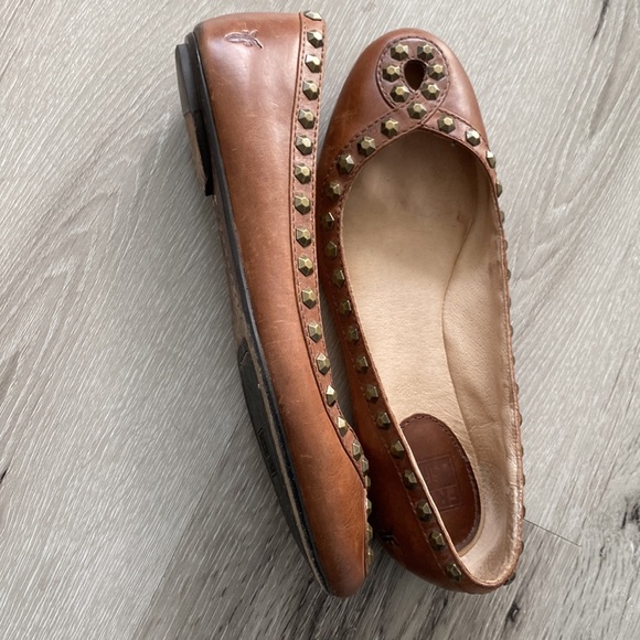 FRYE Emma Honeycomb Stud Flats Size: 7 - Picture 6 of 7